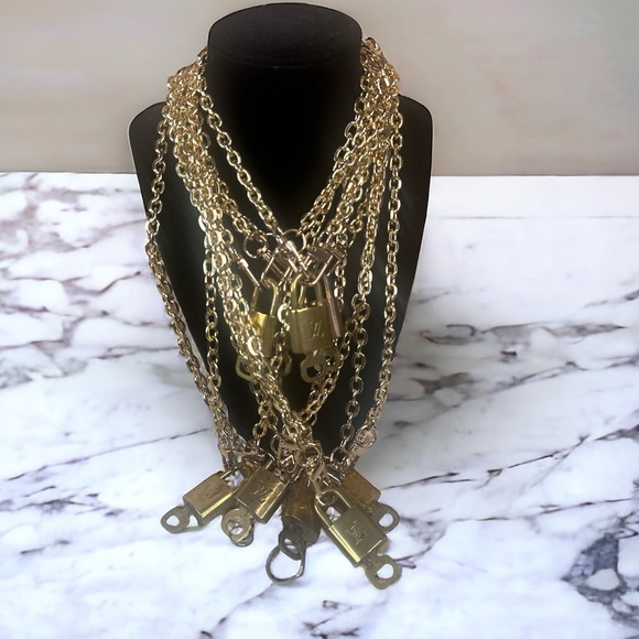 Louis Vuitton Accessories - Louis Vuitton padlock and key with unbranded chain